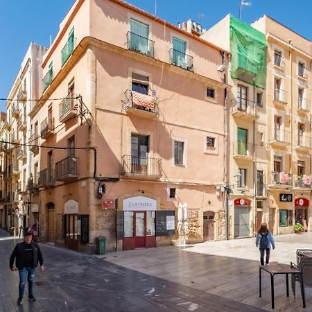 Apartamento En El Corazon De Tarragona. Planta Baja Con Patio. Екстер'єр фото